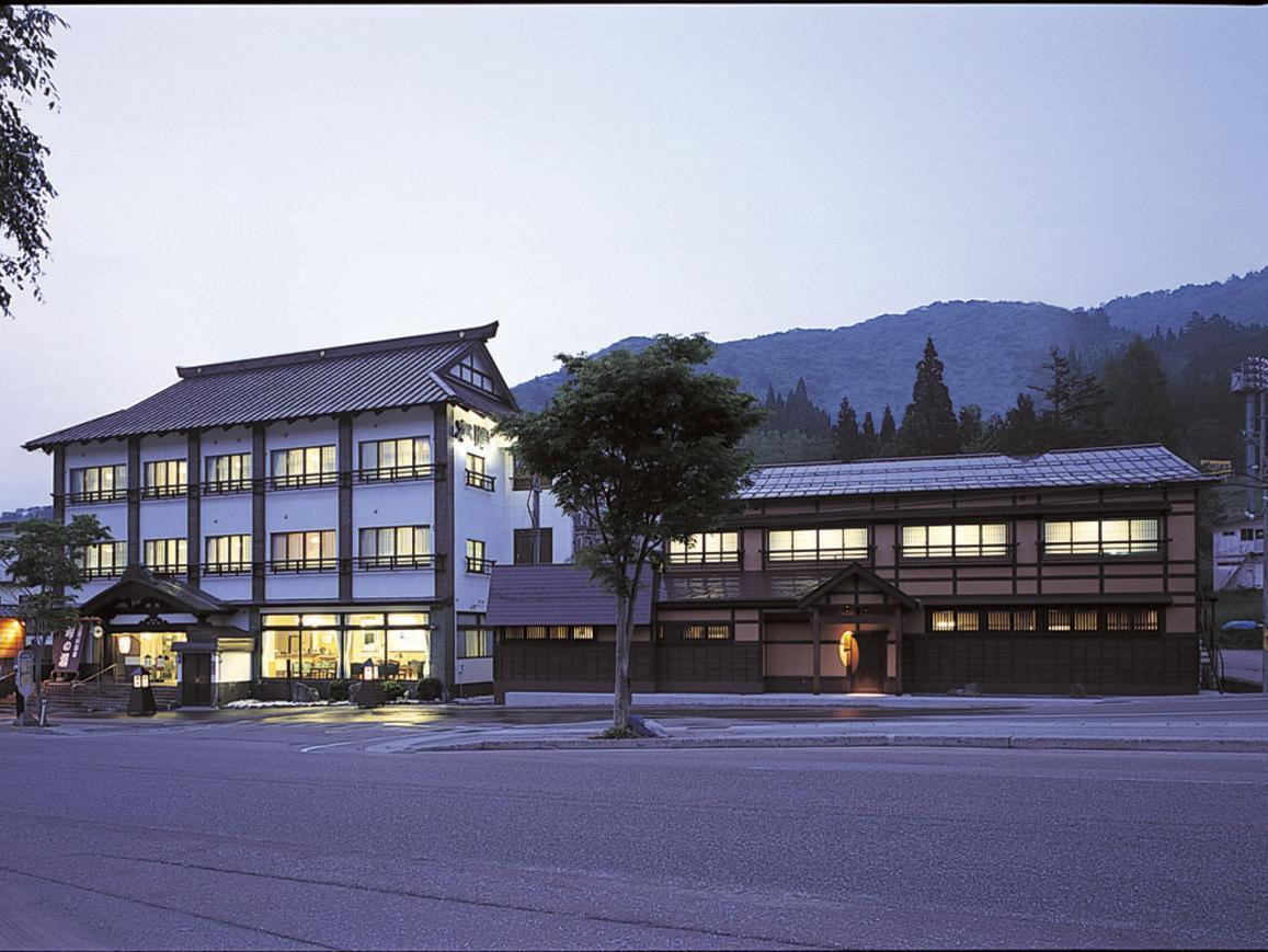 Mikunitoge Onsen Oyado Honjin Hotell Yuzawa  Exteriör bild