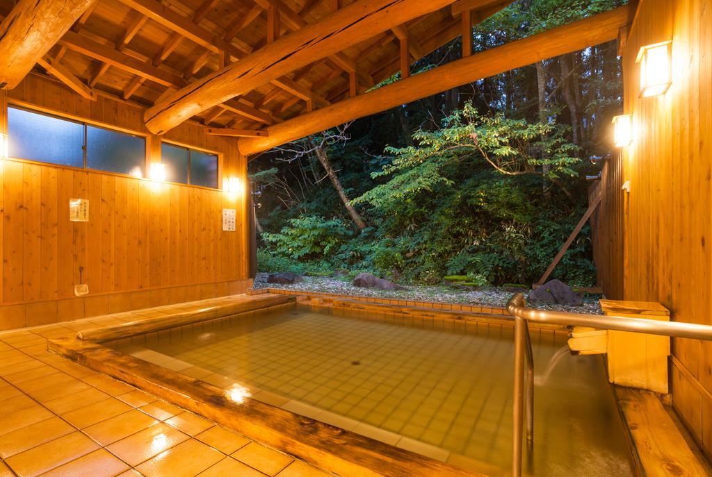 Mikunitoge Onsen Oyado Honjin Hotell Yuzawa  Exteriör bild