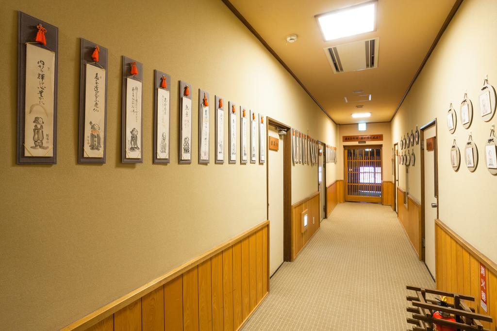 Mikunitoge Onsen Oyado Honjin Hotell Yuzawa  Exteriör bild