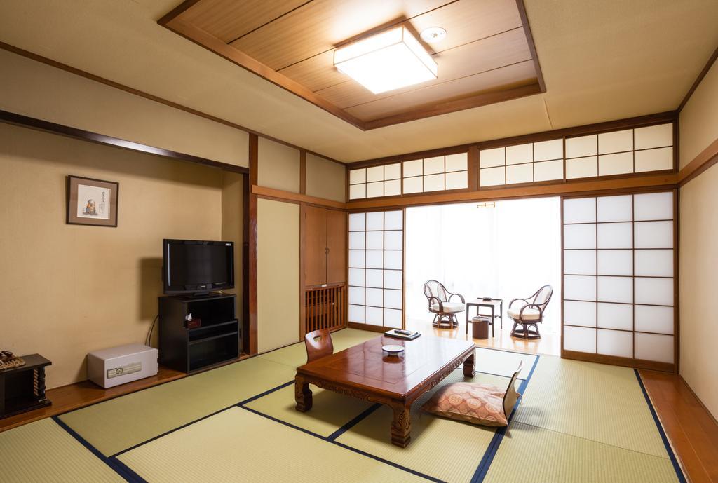 Mikunitoge Onsen Oyado Honjin Hotell Yuzawa  Exteriör bild